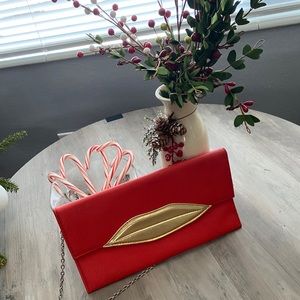 Lips purse 👛 make me an offer 😃